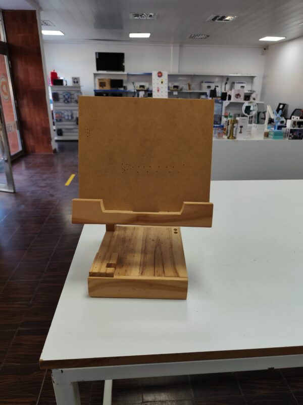 SOPORTE PARA TABLET DE MADERA